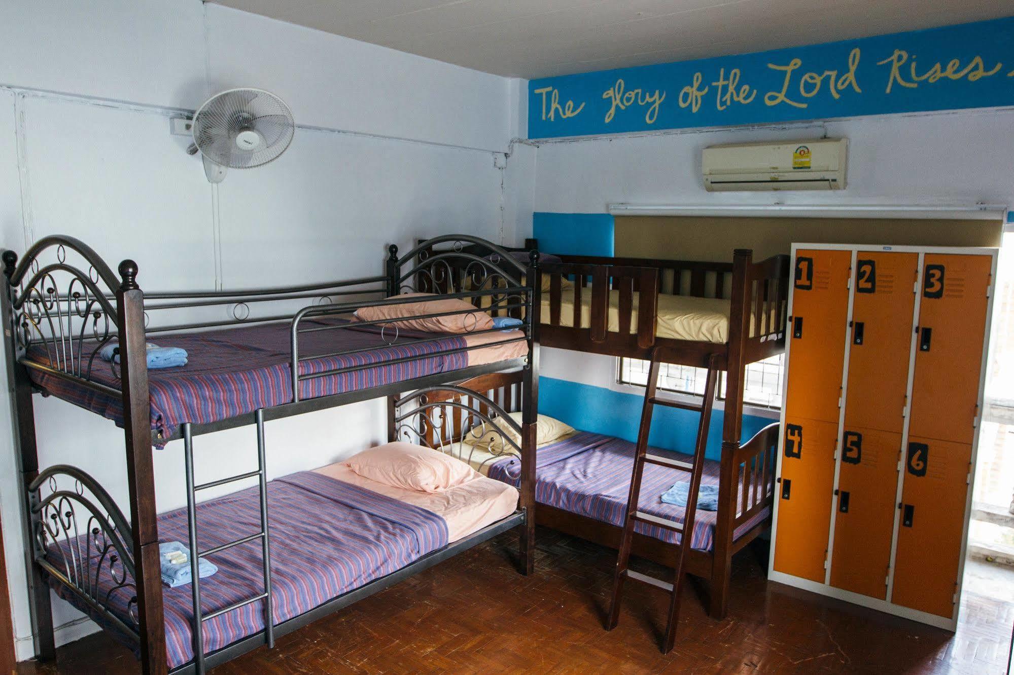 Zion Hostel Chiang Mai Bagian luar foto