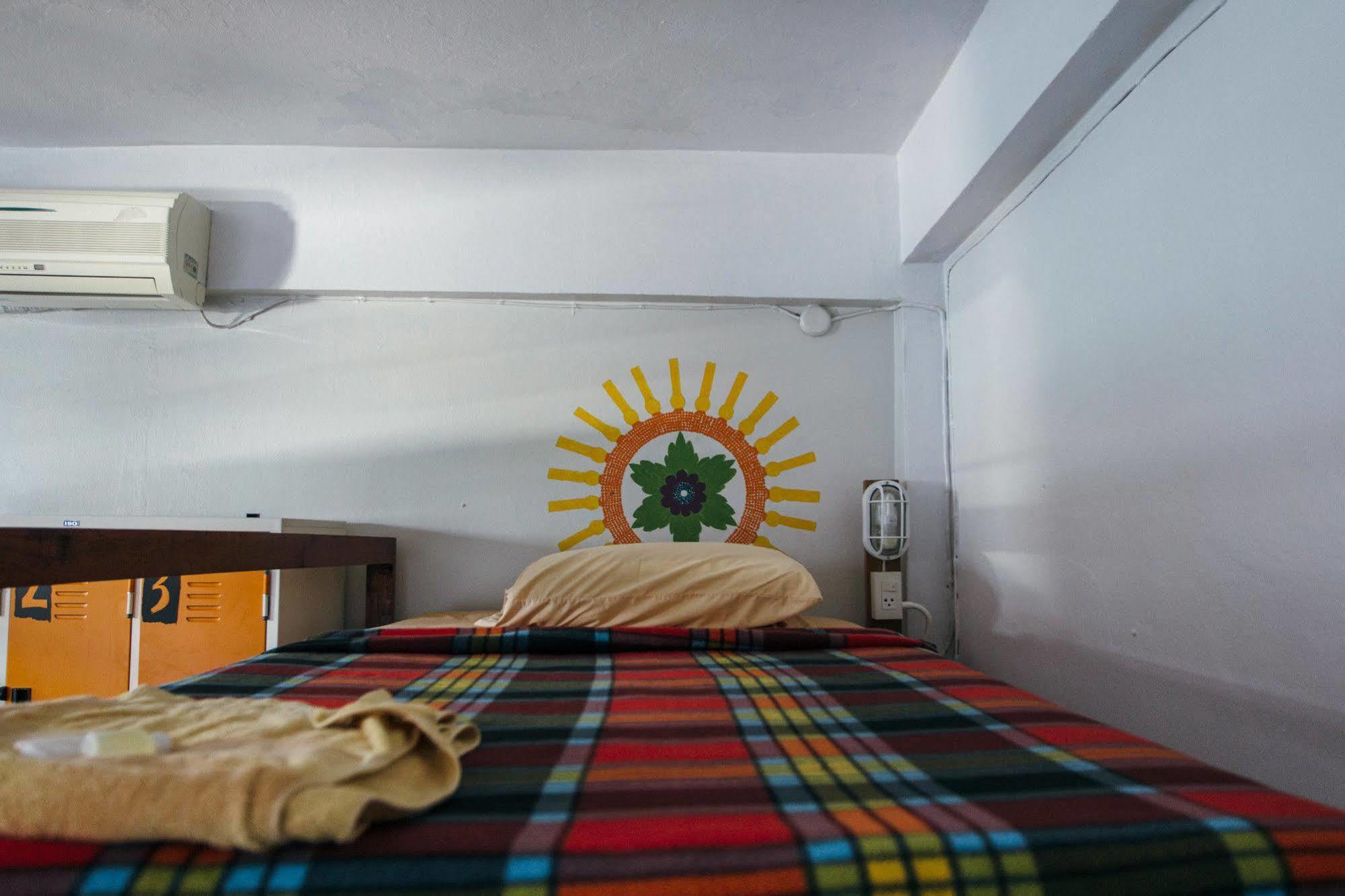 Zion Hostel Chiang Mai Bagian luar foto