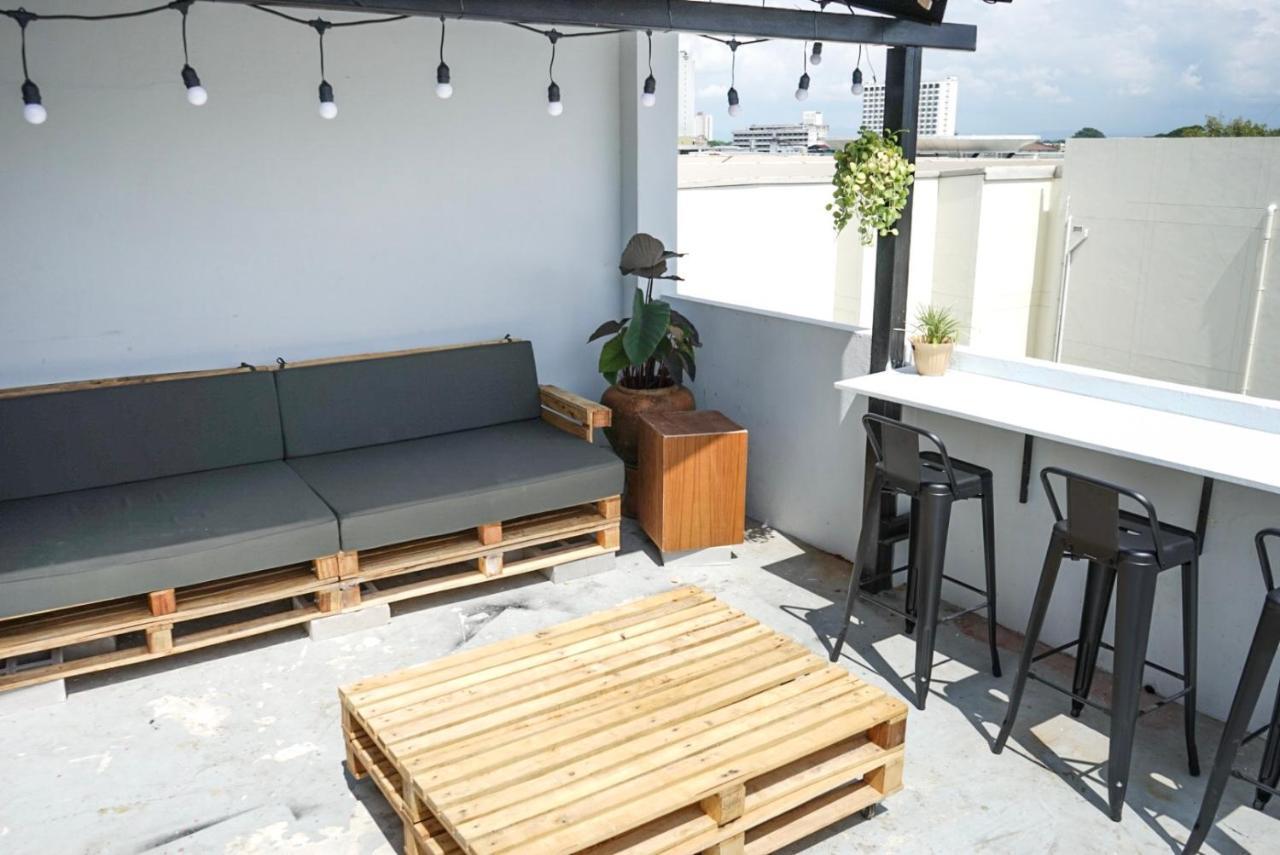 Zion Hostel Chiang Mai Bagian luar foto
